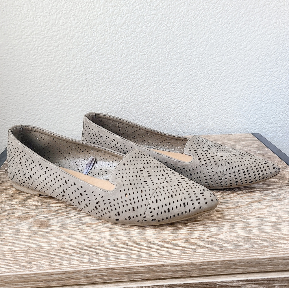 Anthropologie Seychelles Petunia Laser Cut Loafer Flats in Neutral Olive Green